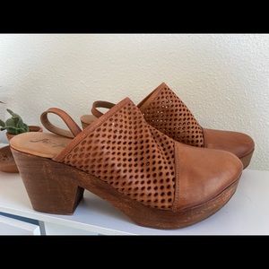 Free People Logan Leather Clogs